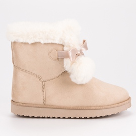 Trendiga Beige Mukluki 2