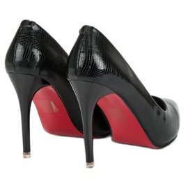 Lackerade svarta stift 1