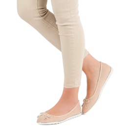 Small Swan Beige ballerinor 1