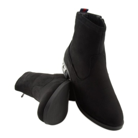 Svart Svarta damstövlar 168-176 Svart 2