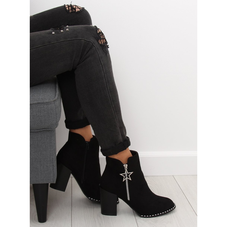 Stövlar på stabil häl svart 8576-2 Svart 1