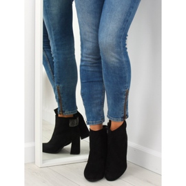 Svarta högklackade stövlar Z199 Svart 1