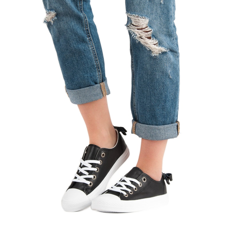 Svarta låga sneakers 2