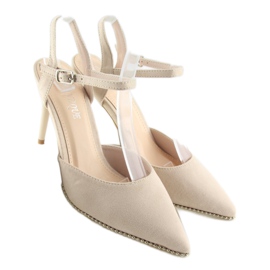Beige sandaler på hög klack J1126-1 Beige 1