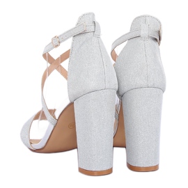 Silver sandaler på stolpen NC791 Silver grå 1