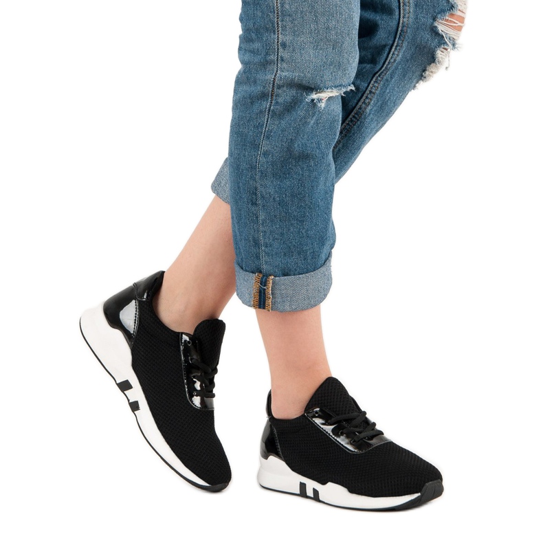 Trendiga sportskor svart 2