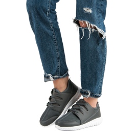 Lätta sportskor grå 1