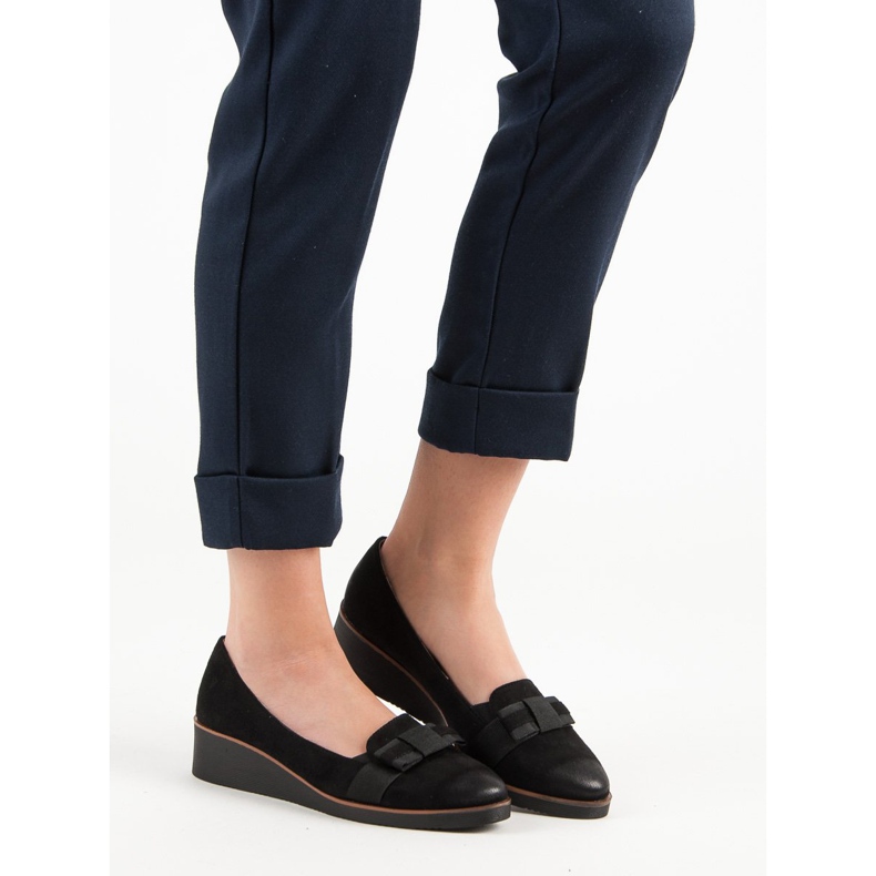 Pumpar med rosett VINCEZA svart 1