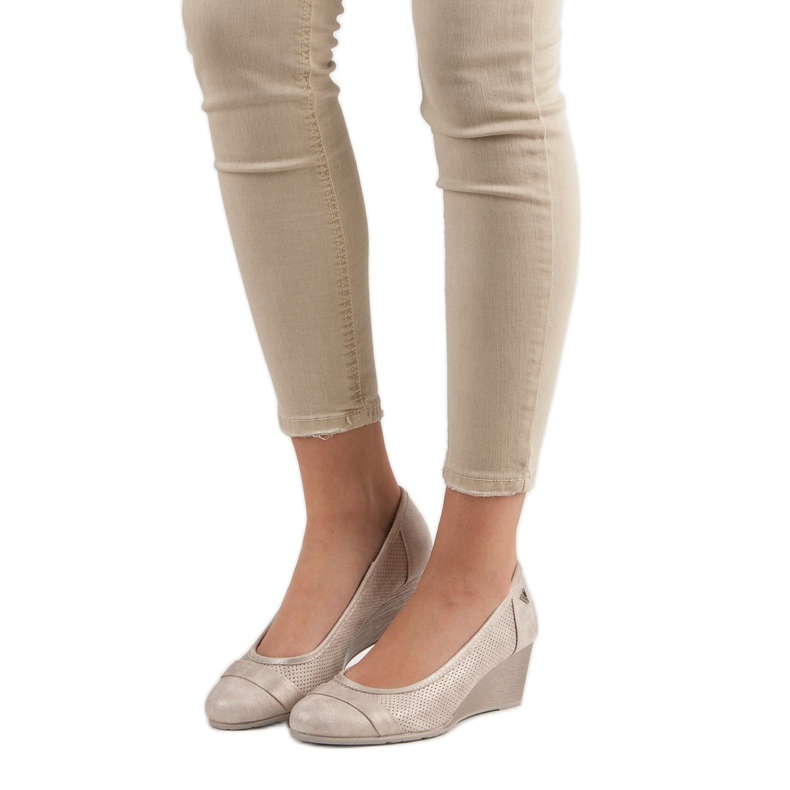 Glitterpumpar på VINCEZA -kilen brun 1