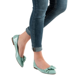 Corina Lackerade Ballerinor Med En Rosett grön 2