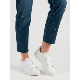 Vita sneakers med hjärta 1