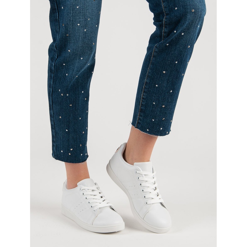 Vita sneakers med hjärta 1