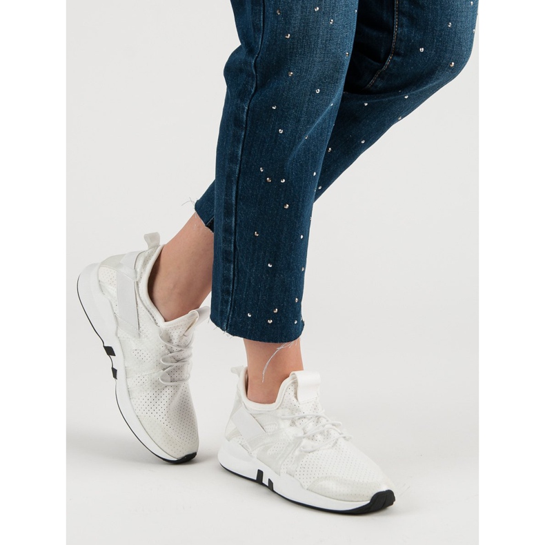 Trendiga sportskor vit 1