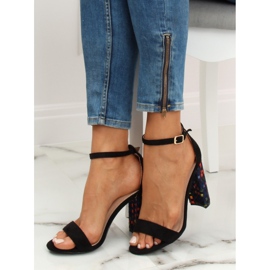 Svarta högklackade sandaler 708-24 Svart mångfärgad 1