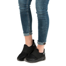 Ideal Shoes Bekväma slip-on sneakers svart 2