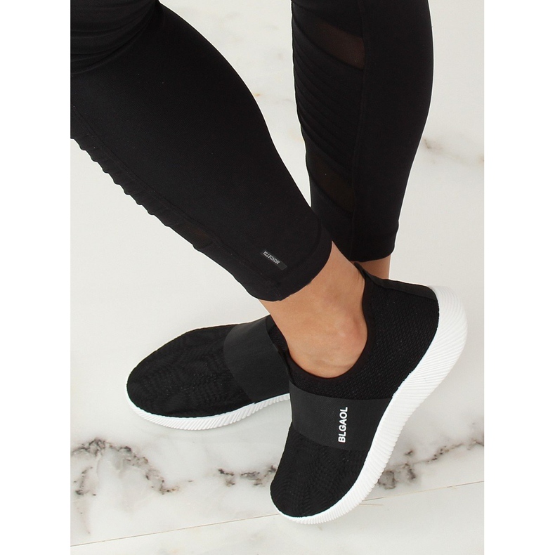 Svarta I-15 svarta sportskor 1