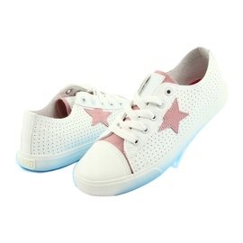Big Star Kvinnors sneakers dekorerade med en stjärna 274691 vit 5