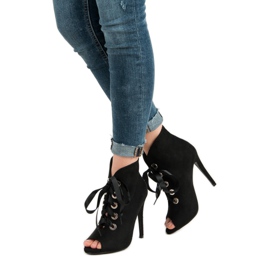 Bestelle Knutna stövlar med öppen tå svart 2