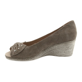 Dampumpar på kilen Caprice 29350 brun 2