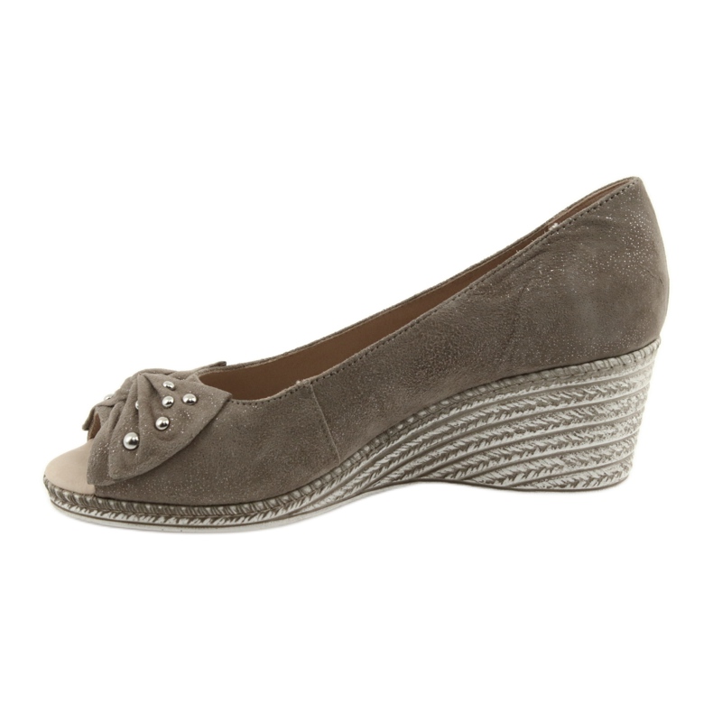 Dampumpar på kilen Caprice 29350 brun 2