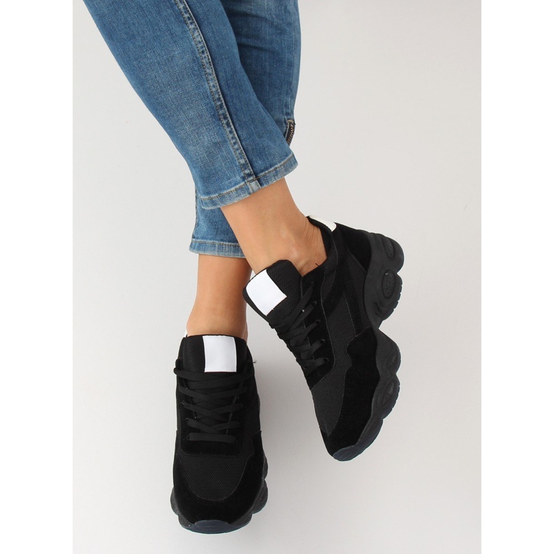 Svart E-102 Svarta sportskor 2