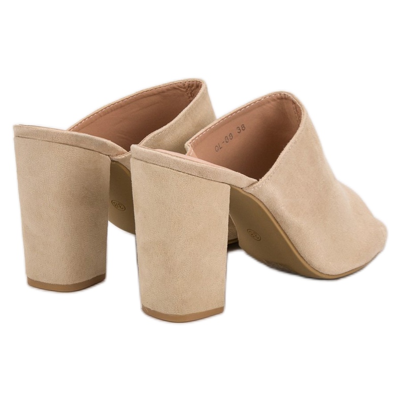 Laura Mode Mocka tofflor på en bar brun 1