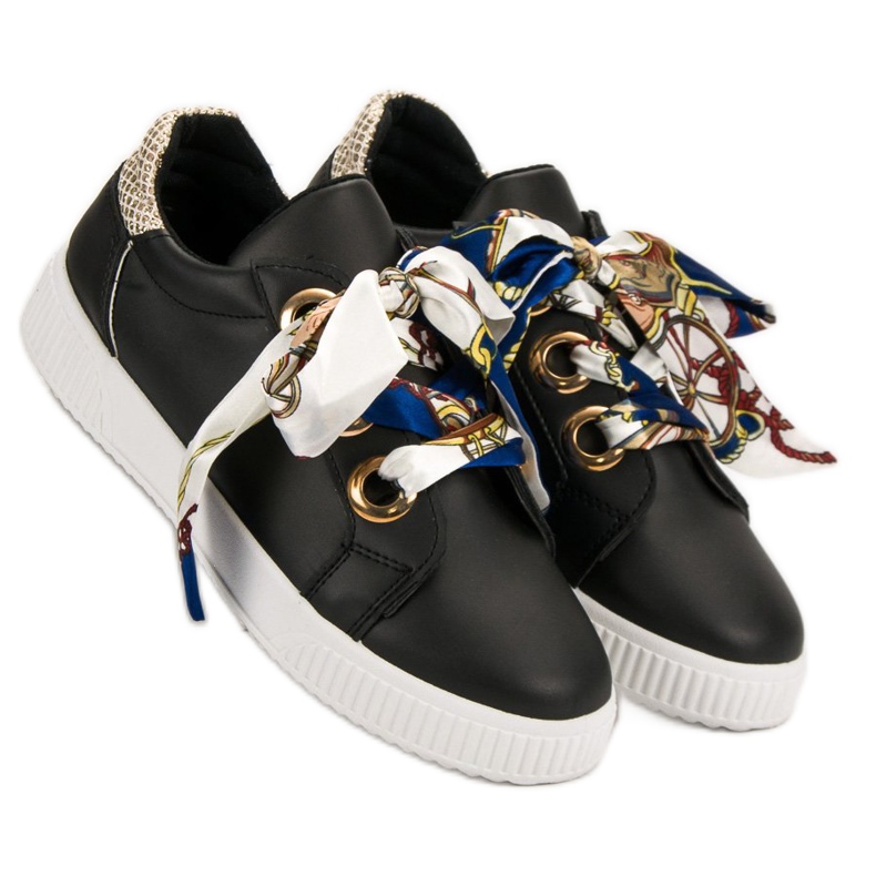 Sportskor bundna med ett band svart 2