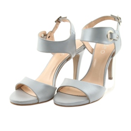 Lädersandaler på en nål Edeo 3208 grå 3