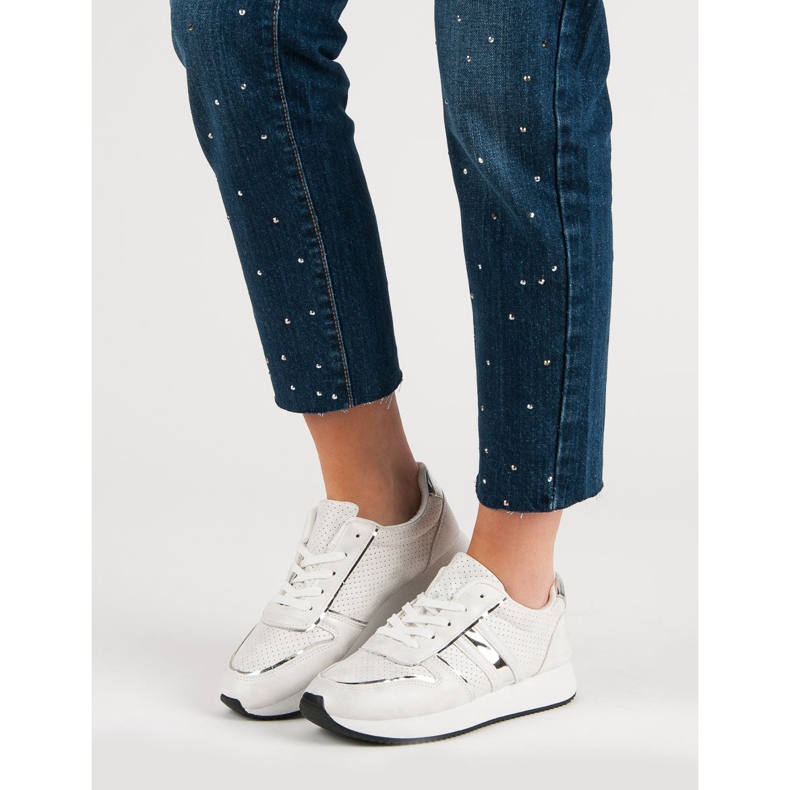 Bekväma vita sneakers 1