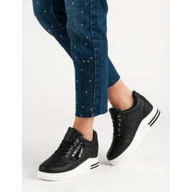 Trendiga svarta sneakers 2