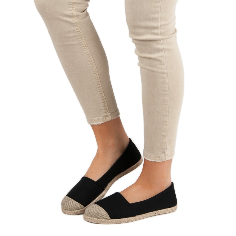 Trendiga svarta espadriller 2