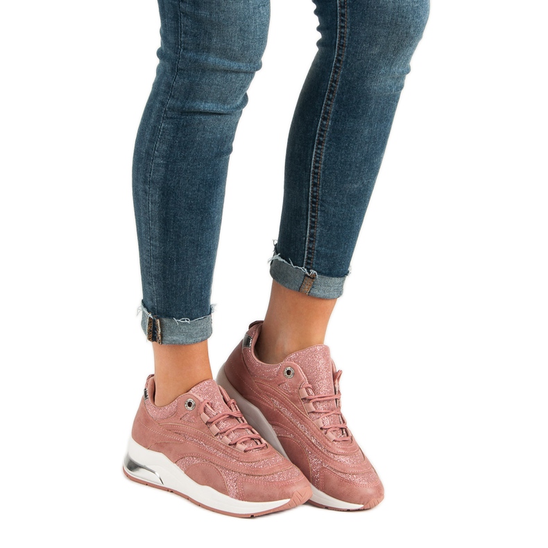 Trendiga rosa sneakers 1