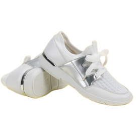 Slip-on sportskor vit 2