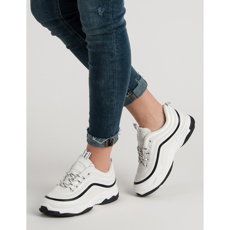 Textil sportskor vit 1