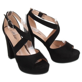 Svarta sandaler på plattformen B-88 Svart 1