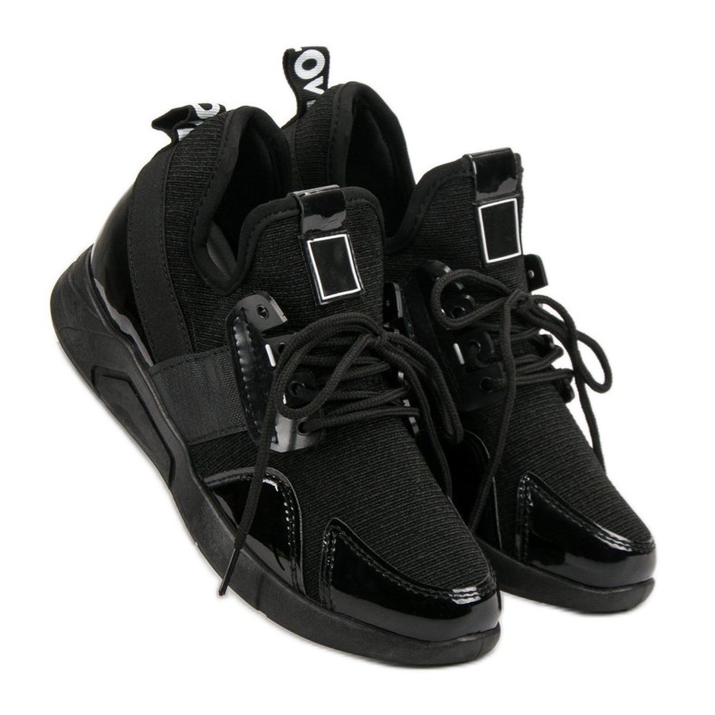 Svarta slip-on sneakers 1