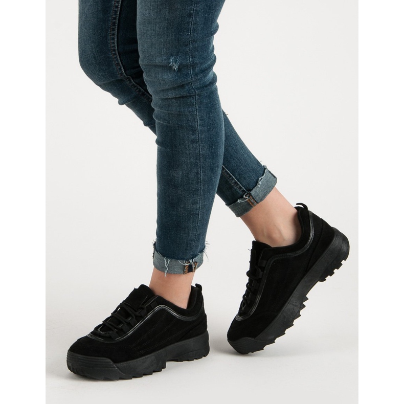 Svarta mocka sneakers 2