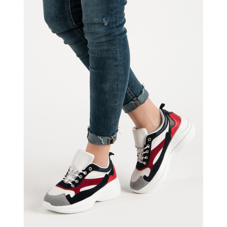 Moderiktiga skor på plattformen vit mångfärgad 2