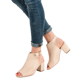 Super Mode Byggda sandaler på en bar brun 2