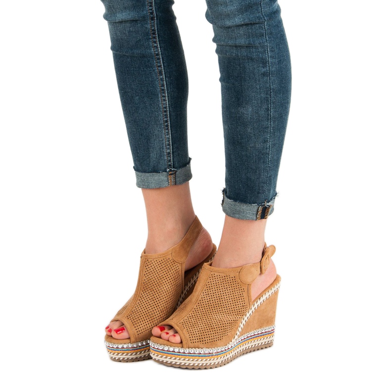 Nio Nio Inbyggda kilsandaler brun 1