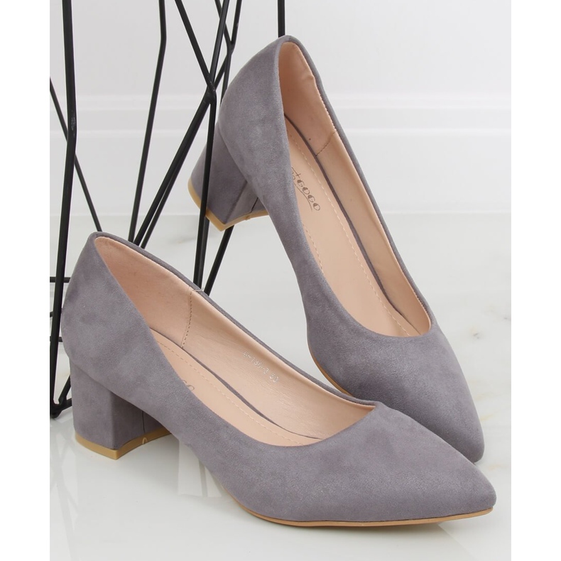 Grå Pumps låga klackar grå G-136 Grå 1