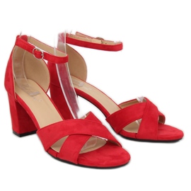 Röda FH-3M26 Röda sandaler på stolpen 1