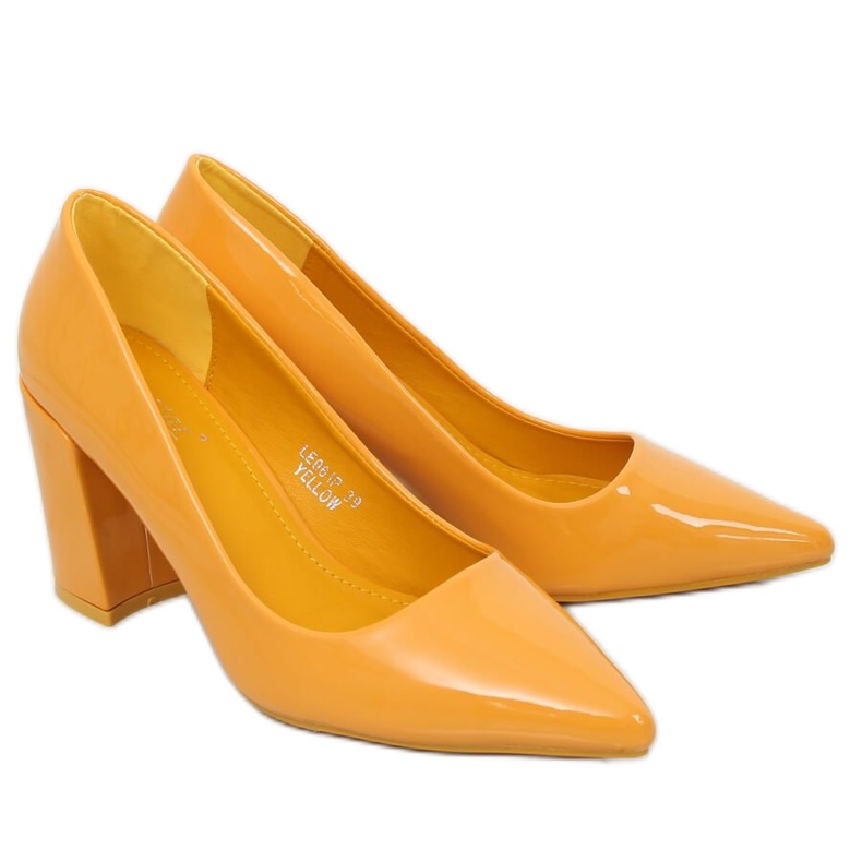 Pumpar på den gula stolpen LE061P Gul 1