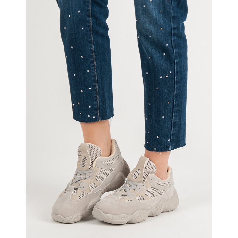 Renda Beige sneakers 2