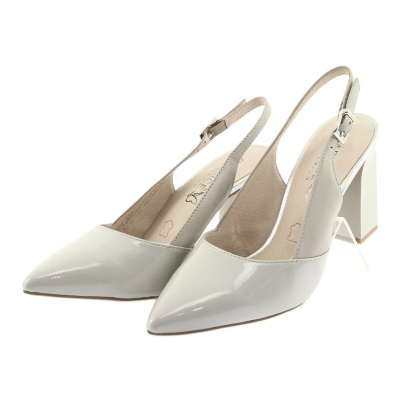 Grå damsandaler på stolpen Caprice 29604 3