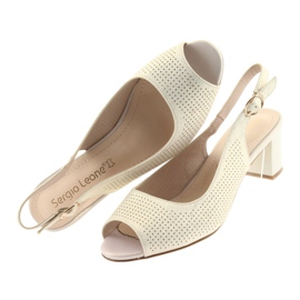 Sandaler på stolpen av Sergio Leone 794 guld gyllene 5