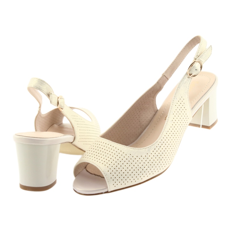 Sandaler på stolpen av Sergio Leone 794 guld gyllene 4