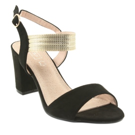 Sandaler på stolpen Filippo 817 svart / guld 1