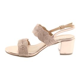 Sandaler med gyllene sladd soutache Filippo 793 2