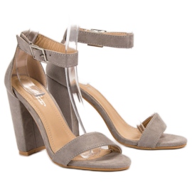 SHELOVET Klassiska sandaler på en bar grå 1